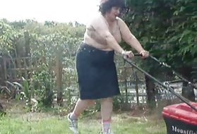 Skirt walking over foot-fetish